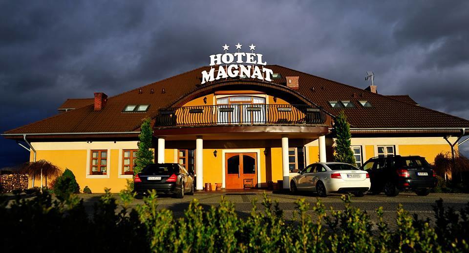 Hotel Magnat Slupca Bagian luar foto